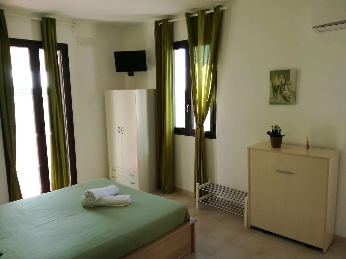 Bed & Breakfast La Casa Delle Farfalle Bed and Breakfast Syracuse